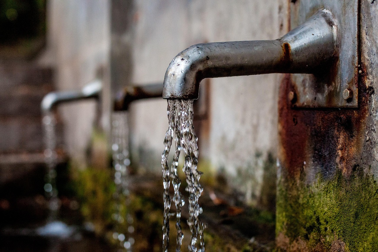 Faucet, fountain, water — Enjoy Risk-Free Betting with Verified Eat-and-Run Sites