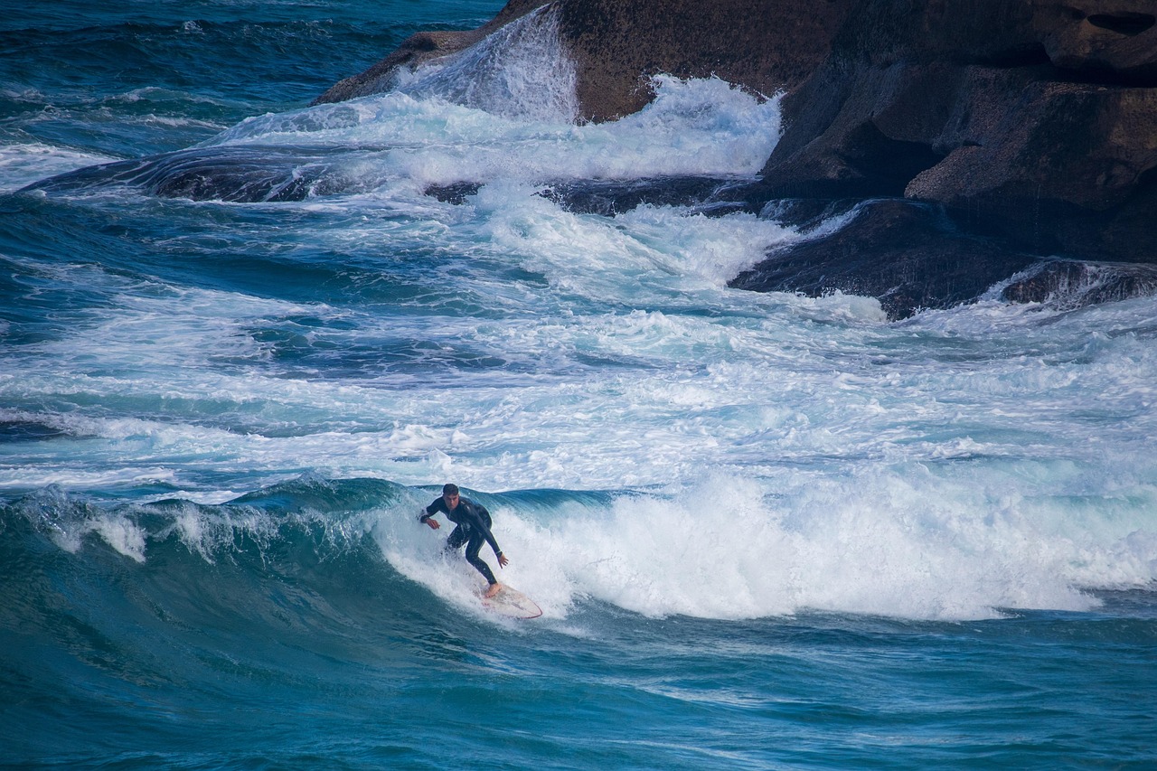 Surfing, waves, sport — La Grada Online: The Most Trusted Platform for Sports Fans