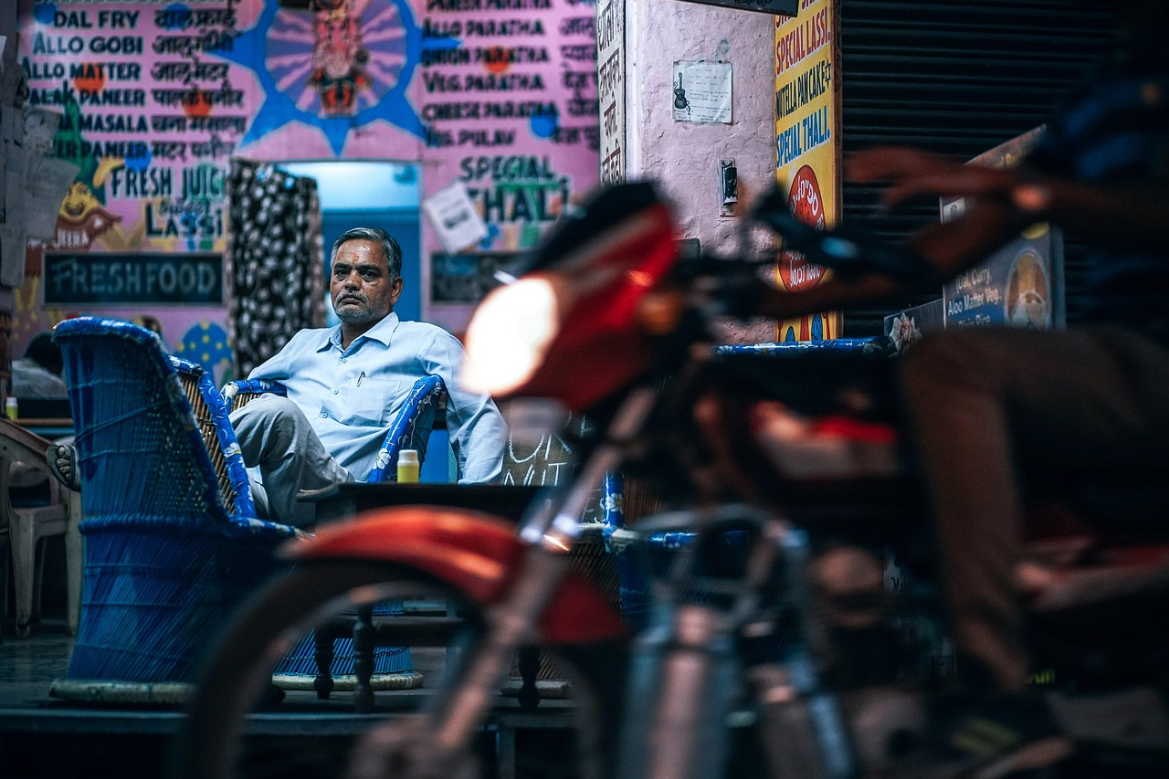 Business, businessman, closing — Why Electric Bikes Are a Game-Changer for Commuters